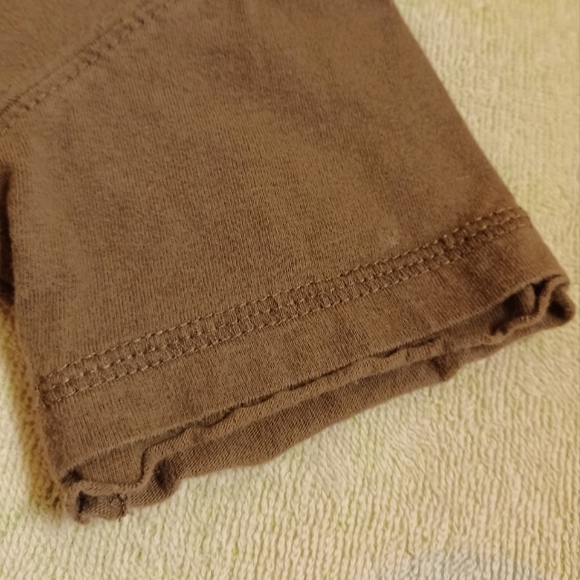 Kenneth Cole Reaction Baby Brown Tee, Name On Buttons, Size 12 Months - Picture 4 of 7